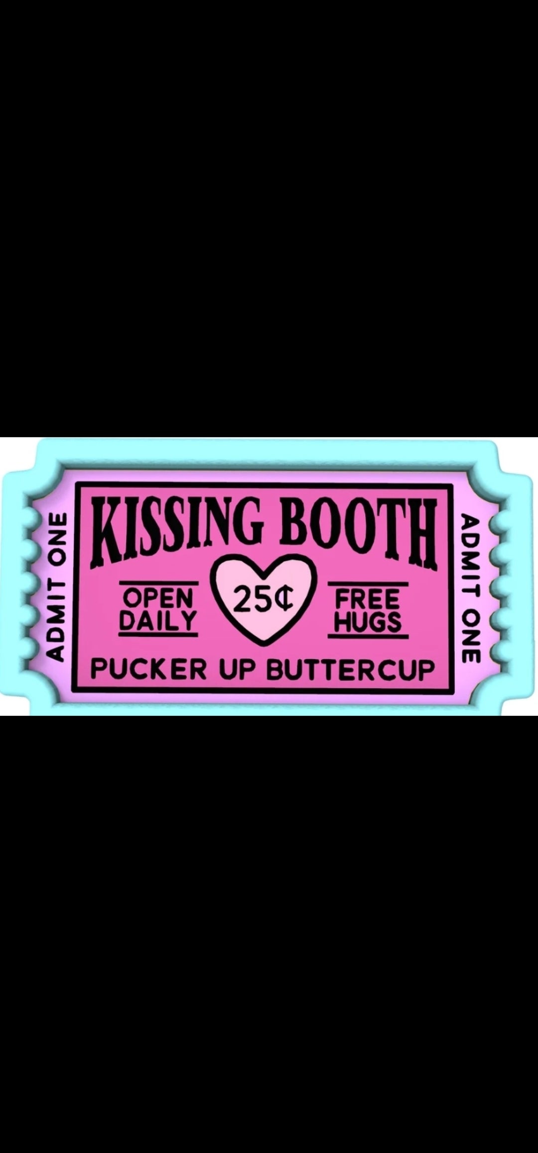 Kissing Booth Pup 💋